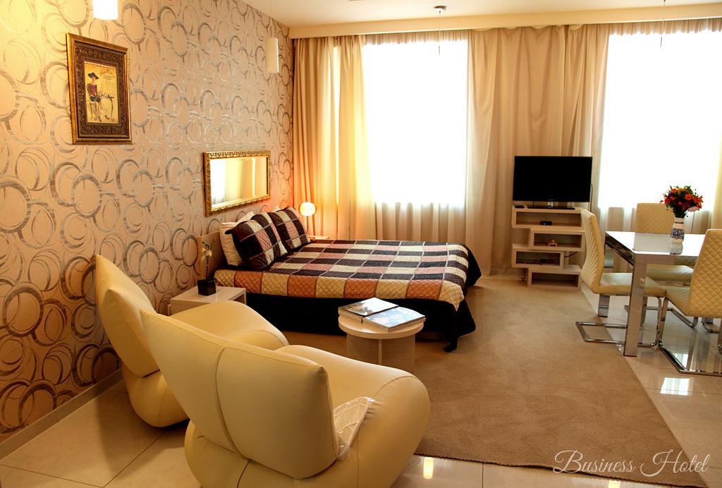Business Hotel Kharkiv Chambre photo