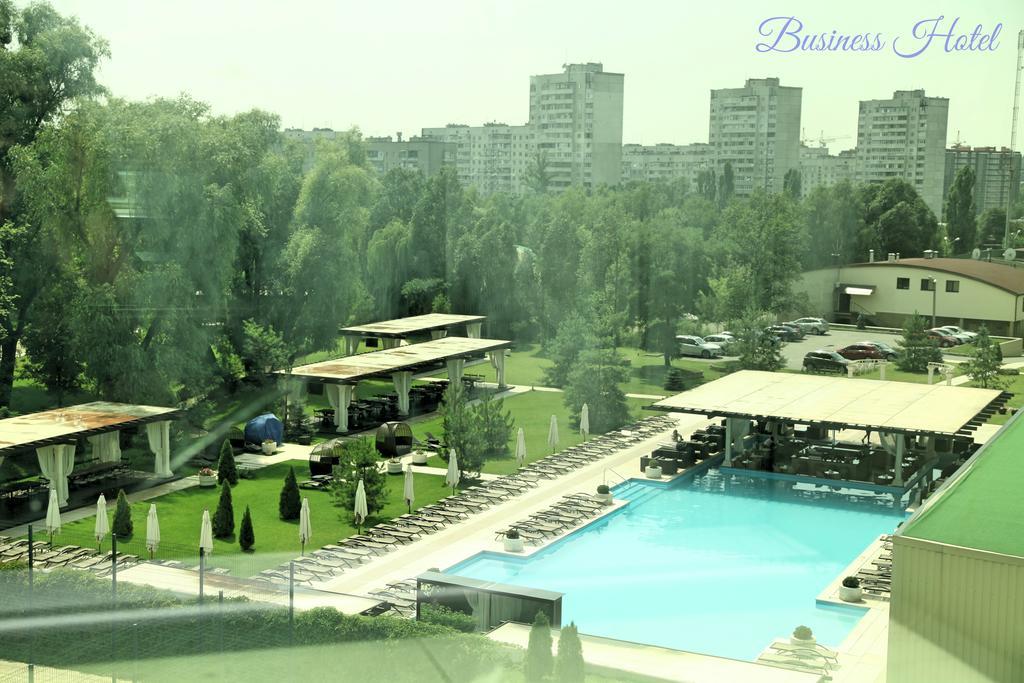 Business Hotel Kharkiv Chambre photo