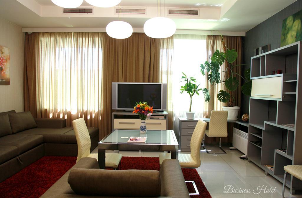 Business Hotel Kharkiv Chambre photo