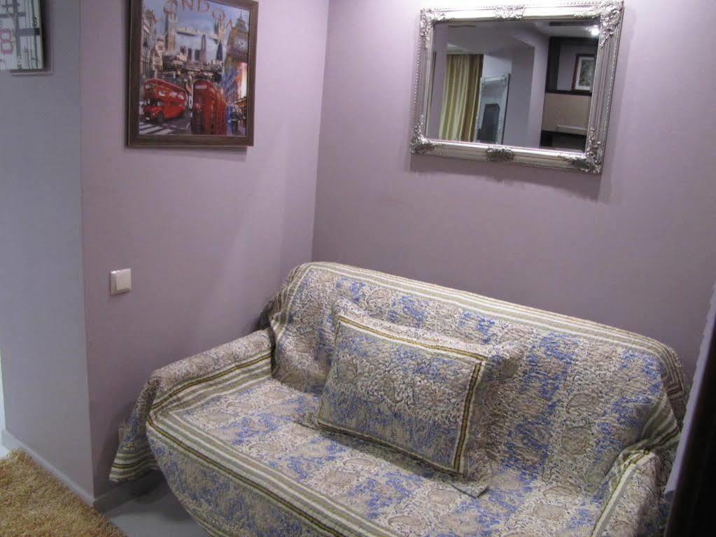 Business Hotel Kharkiv Extérieur photo